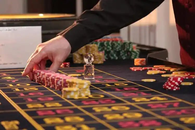 Online bingo session on bet100 login for Filipino players